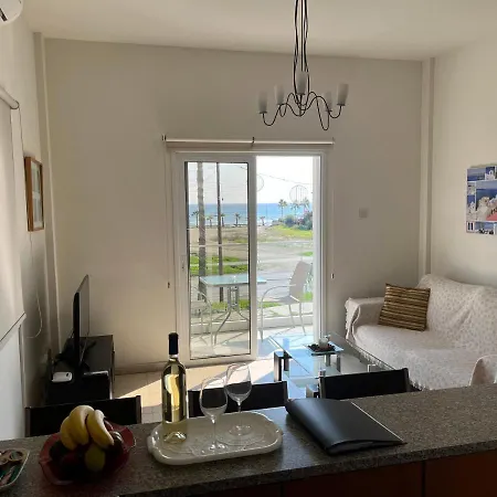 Themis Beach Apartments Λάρνακα Εξωτερικό φωτογραφία