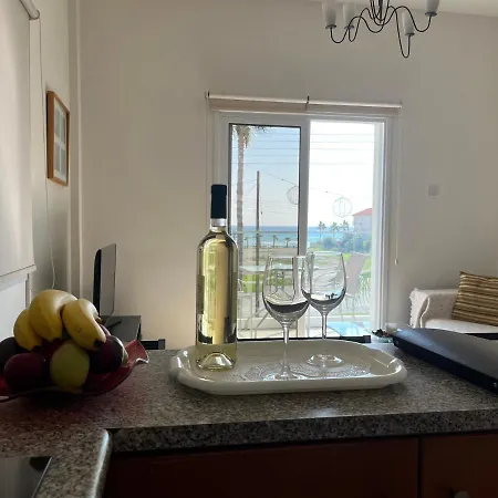 Themis Beach Apartments Λάρνακα Εξωτερικό φωτογραφία