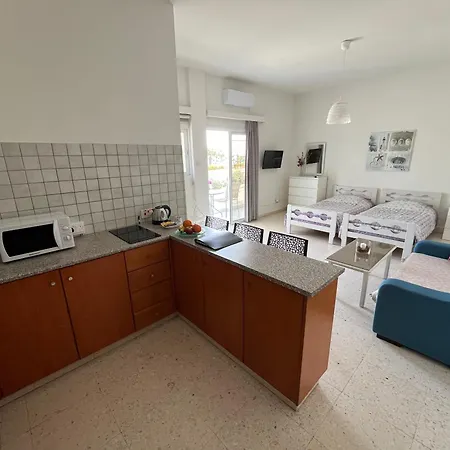 Themis Beach Apartments Λάρνακα Εξωτερικό φωτογραφία