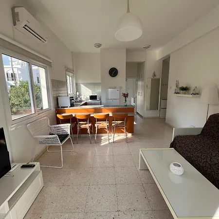 Themis Beach Apartments Λάρνακα Δωμάτιο φωτογραφία