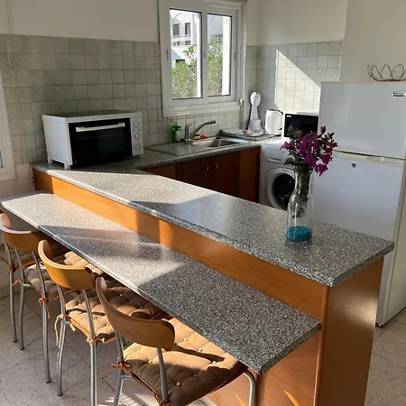 Themis Beach Apartments Λάρνακα Δωμάτιο φωτογραφία