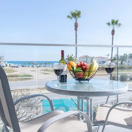 Themis Beach Apartments Λάρνακα Εξωτερικό φωτογραφία