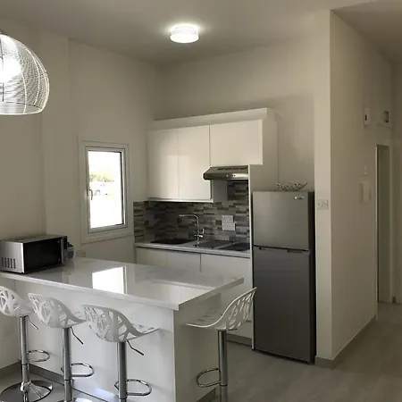 Themis Beach Apartments Λάρνακα Εξωτερικό φωτογραφία