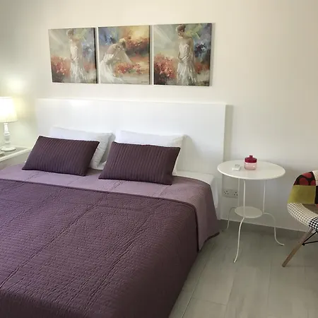 Themis Beach Apartments Λάρνακα Εξωτερικό φωτογραφία