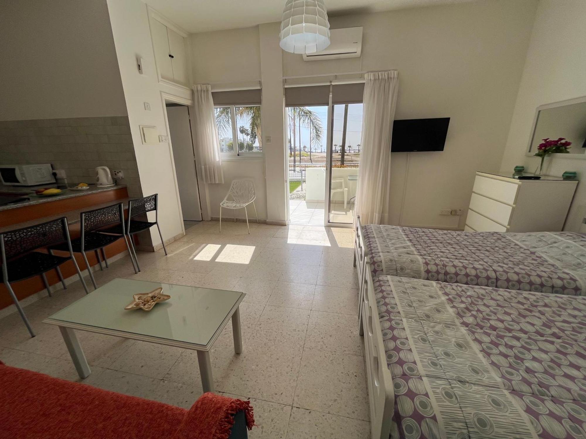 Apartment Themis Larnaca