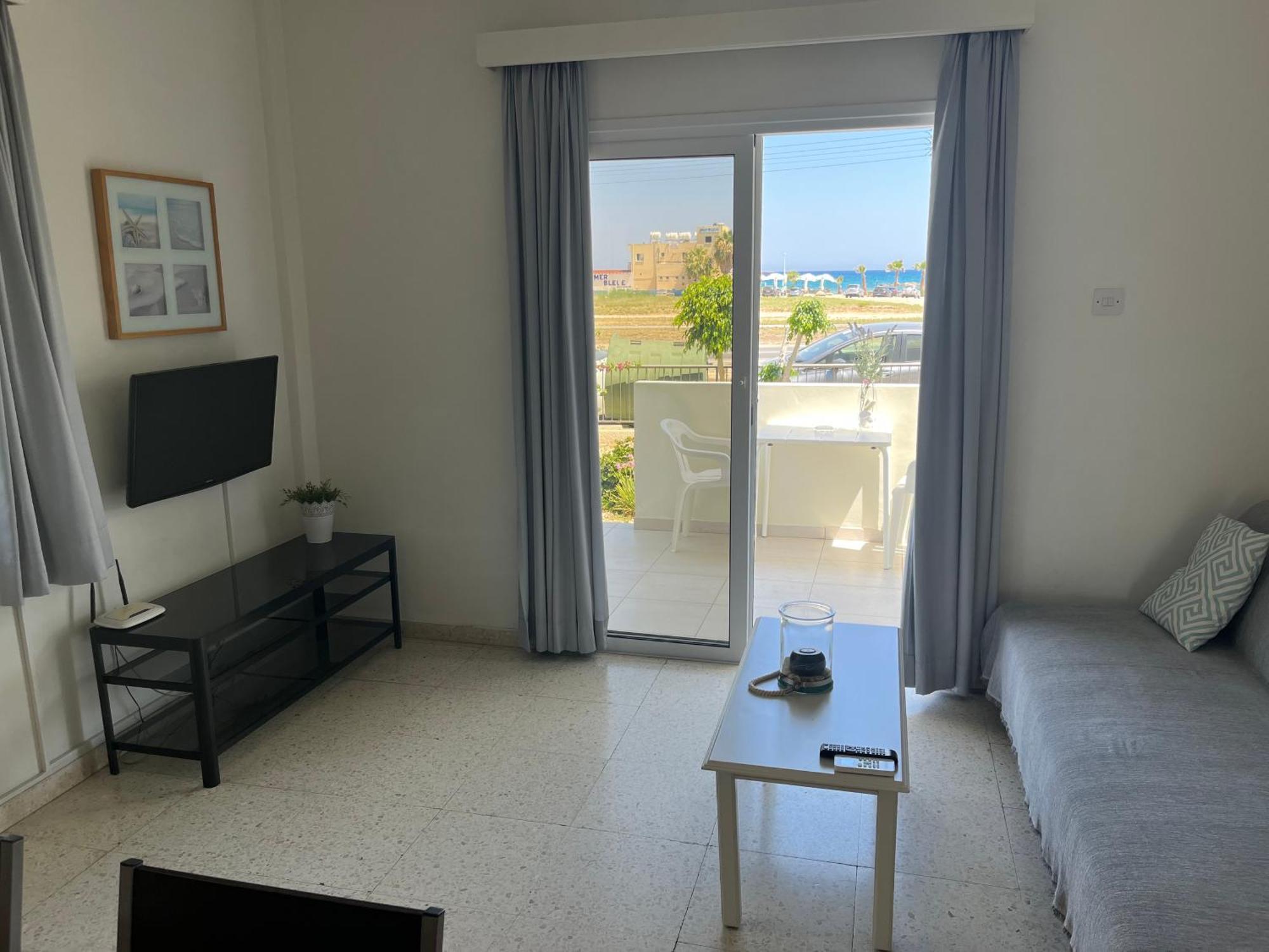 Apartment Themis Larnaca